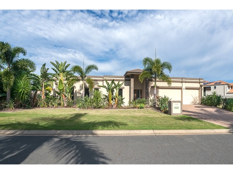 2136 Beaufort Way, Hope Island QLD 4212