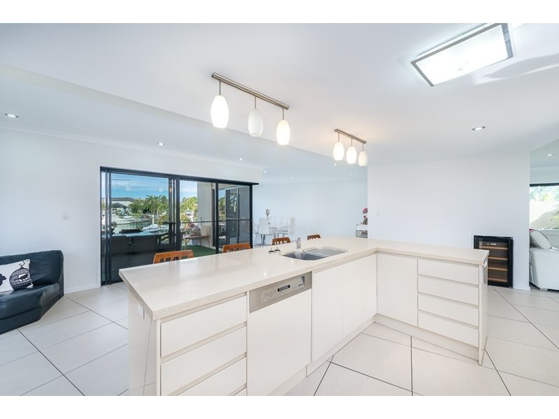 2136 Beaufort Way, Hope Island QLD 4212