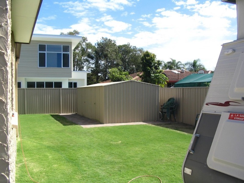 9 Kilmartin Esplanade, Biggera Waters QLD 4216