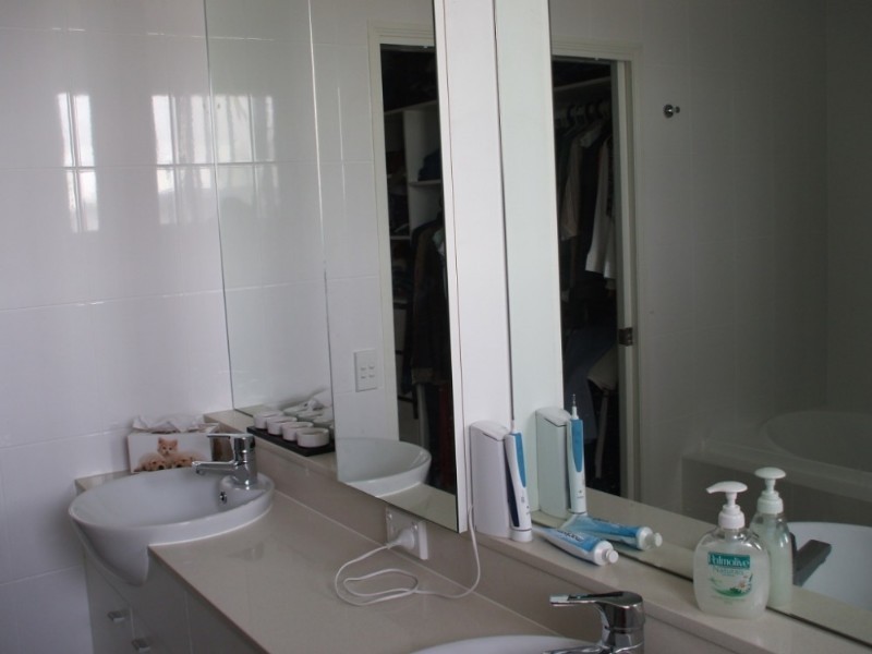 Coombabah QLD 4216