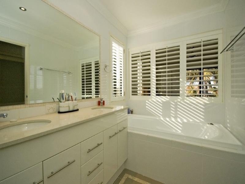 Biggera Waters QLD 4216