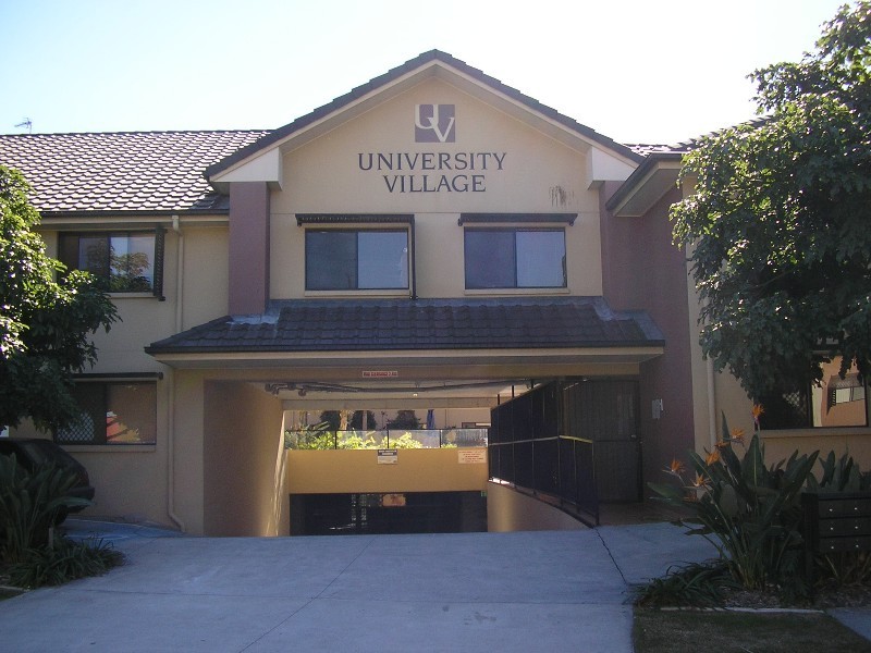 Parkwood QLD 4214