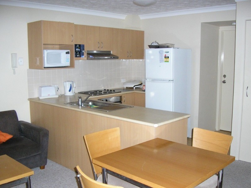 Parkwood QLD 4214