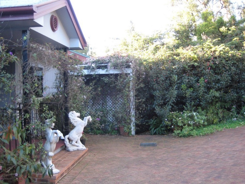 703 Main Western Road, Tamborine Mountain QLD 4272