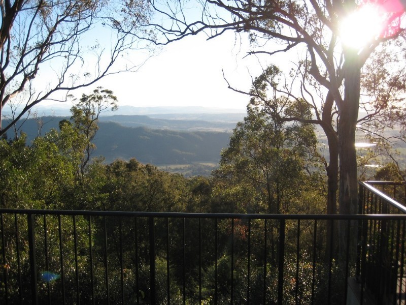 703 Main Western Road, Tamborine Mountain QLD 4272