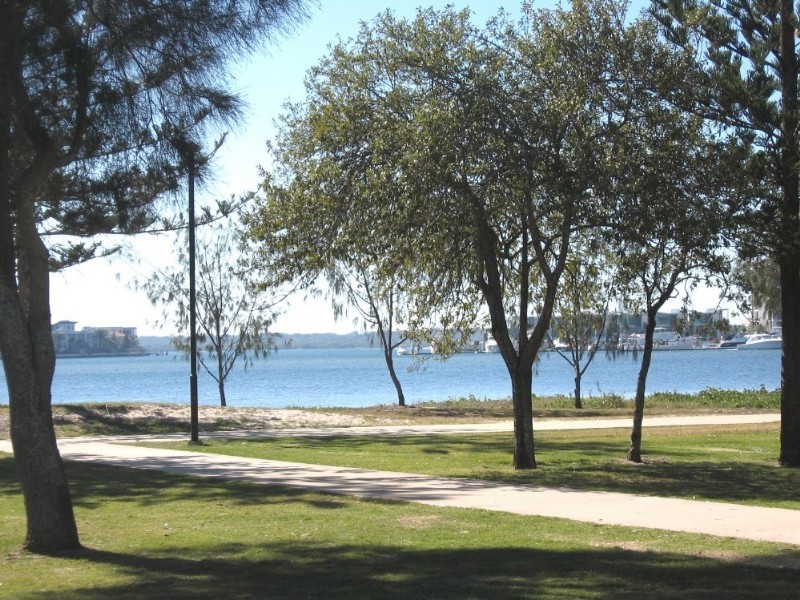 Paradise Point QLD 4216