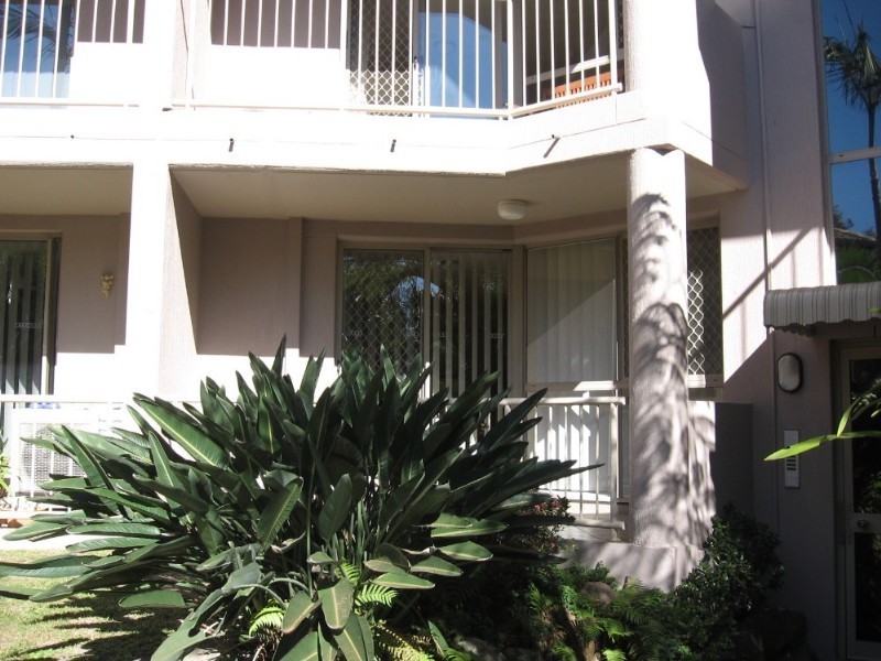 Paradise Point QLD 4216