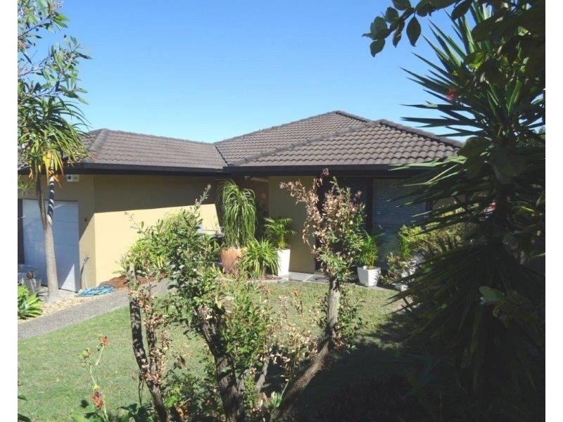 6/136 Pacific Pines Boulevard, Pacific Pines QLD 4211