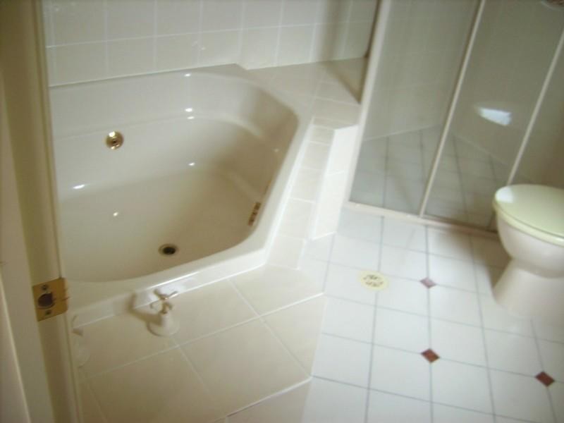 Runaway Bay QLD 4216