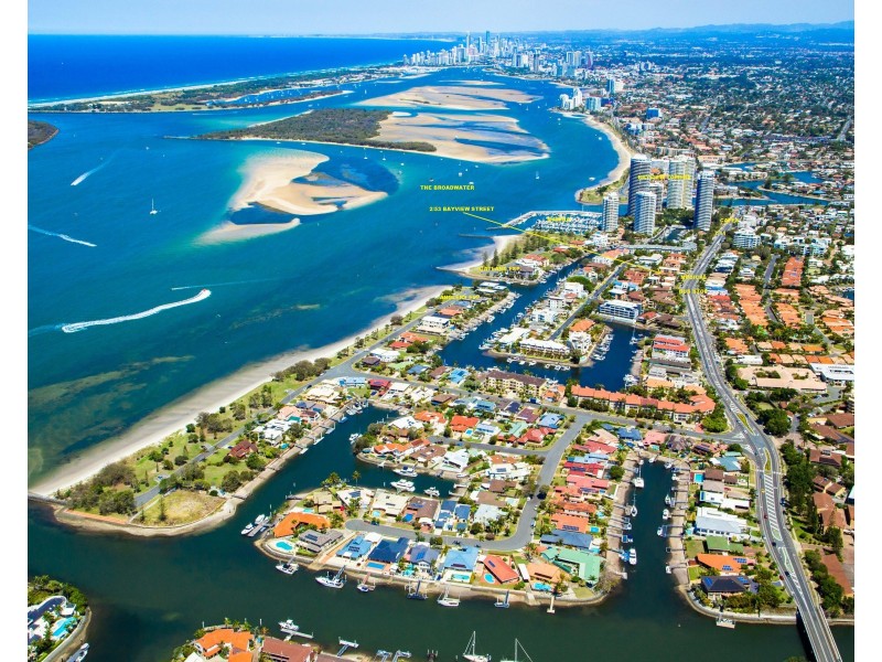 2/53 Bayview Street, Runaway Bay QLD 4216