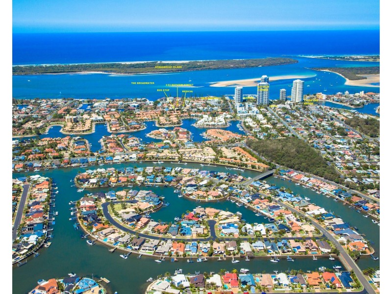 2/53 Bayview Street, Runaway Bay QLD 4216