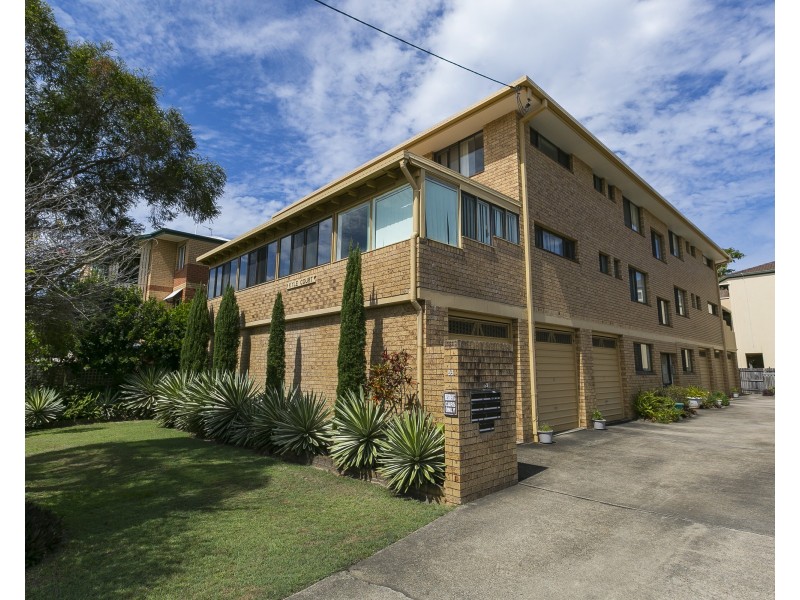 2/53 Bayview Street, Runaway Bay QLD 4216
