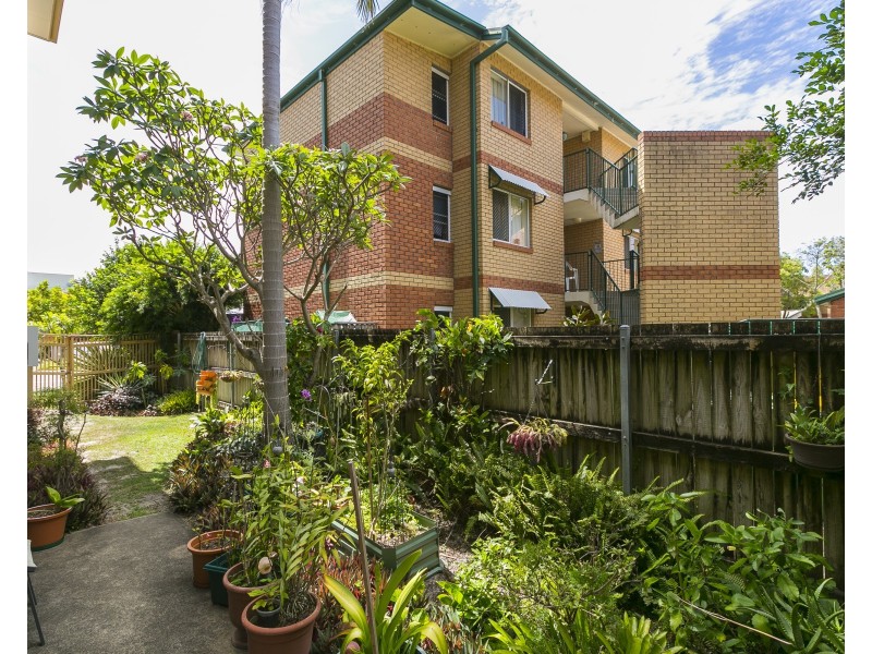 2/53 Bayview Street, Runaway Bay QLD 4216