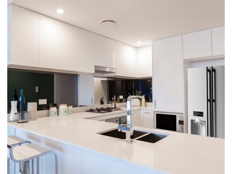 5 Harbourside Court, Biggera Waters QLD 4216