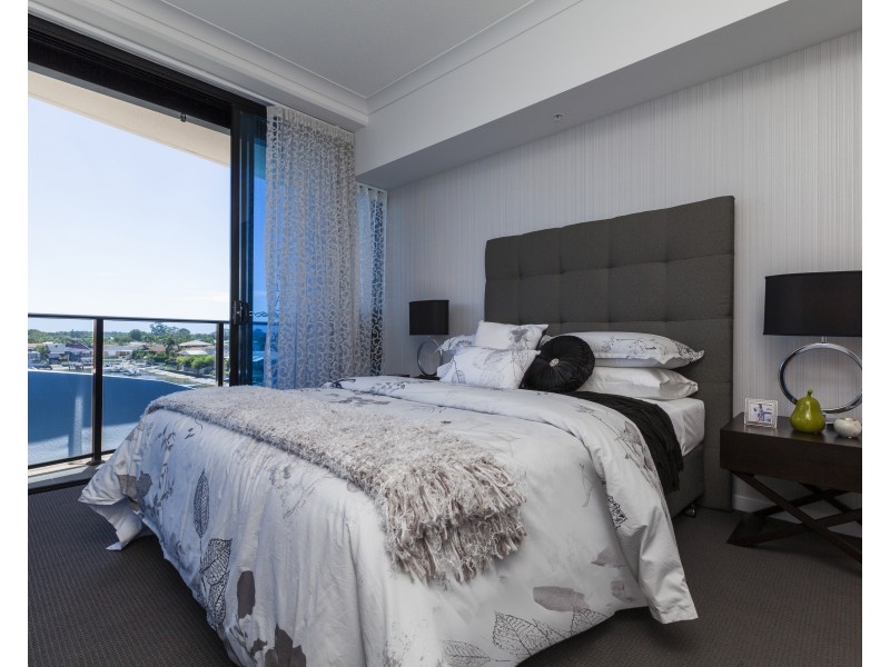 5 Harbourside Court, Biggera Waters QLD 4216