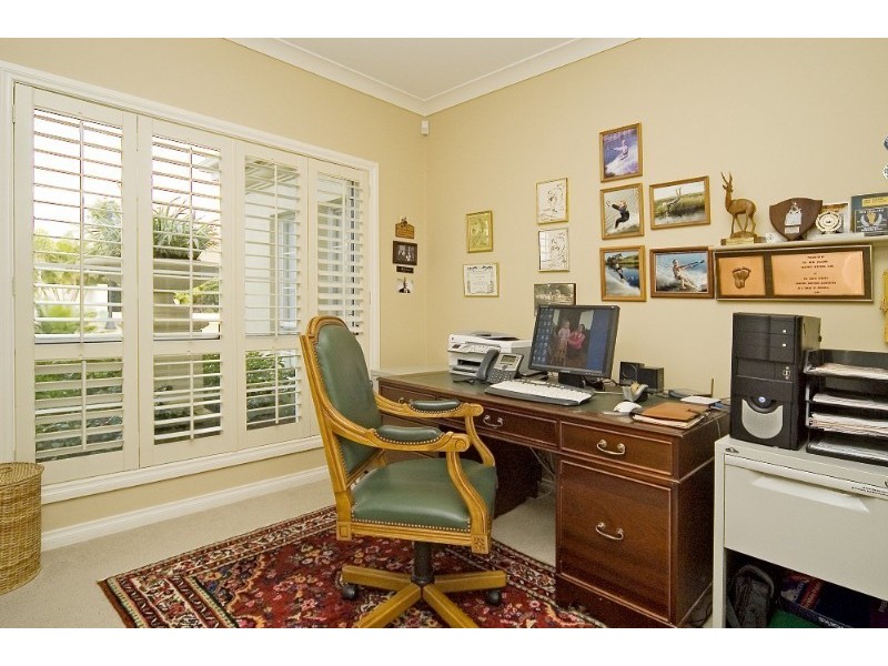 11 Prosperity Drive, Helensvale QLD 4212