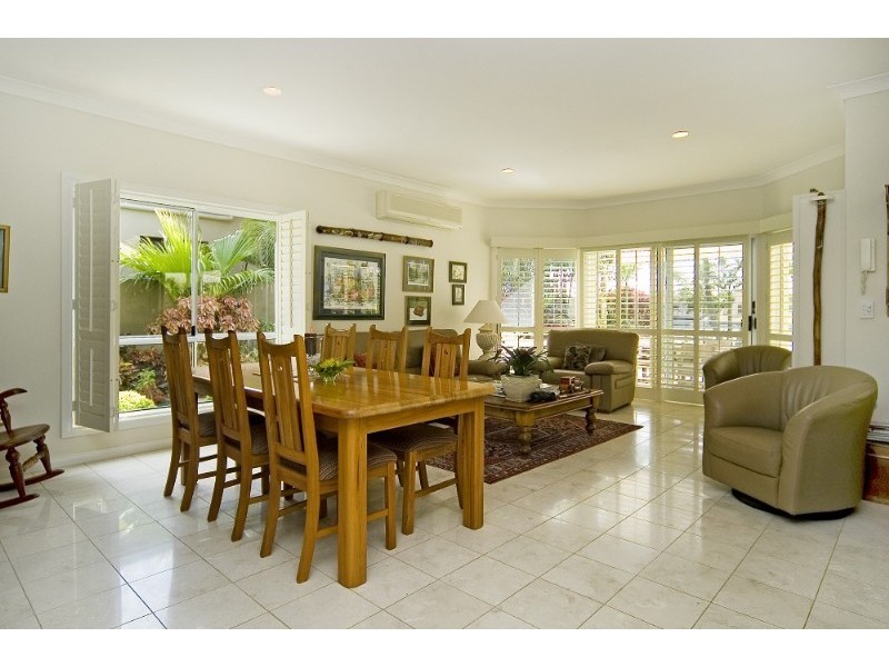 11 Prosperity Drive, Helensvale QLD 4212