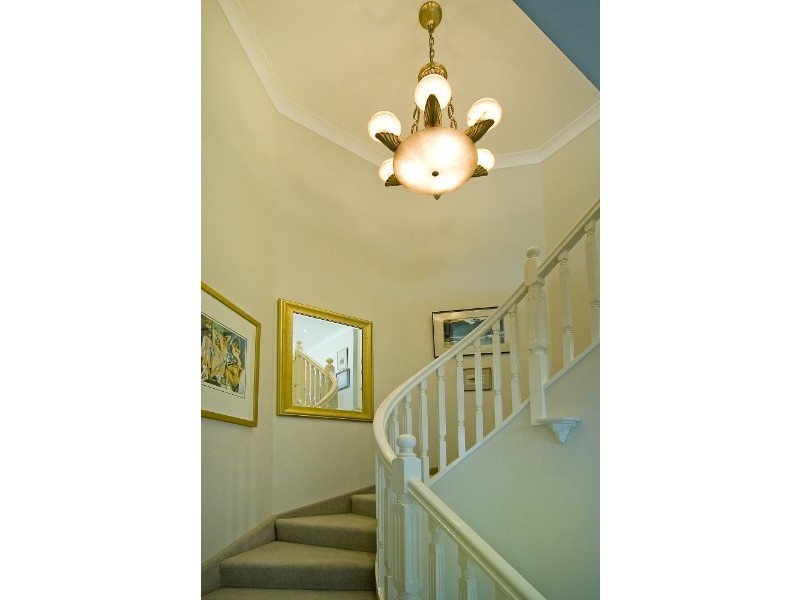 11 Prosperity Drive, Helensvale QLD 4212