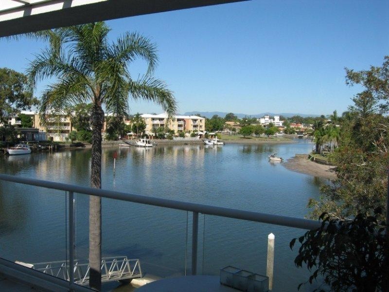 17/52 Back Street, Biggera Waters QLD 4216