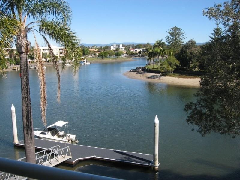 17/52 Back Street, Biggera Waters QLD 4216