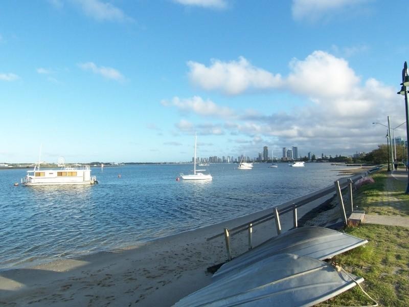 8/266 Marine Parade, Labrador QLD 4215