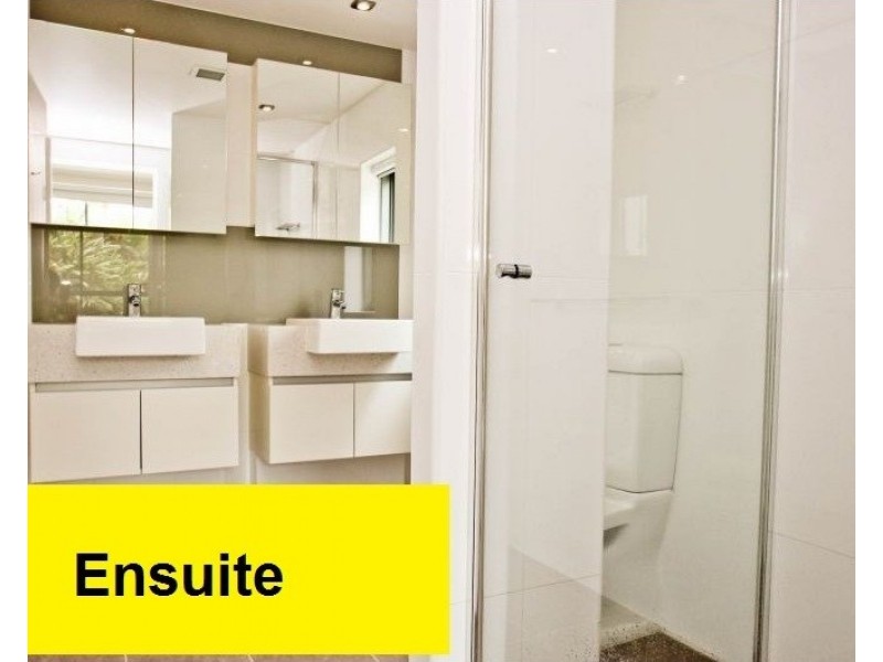 P1/28 Bayview Street, Runaway Bay QLD 4216