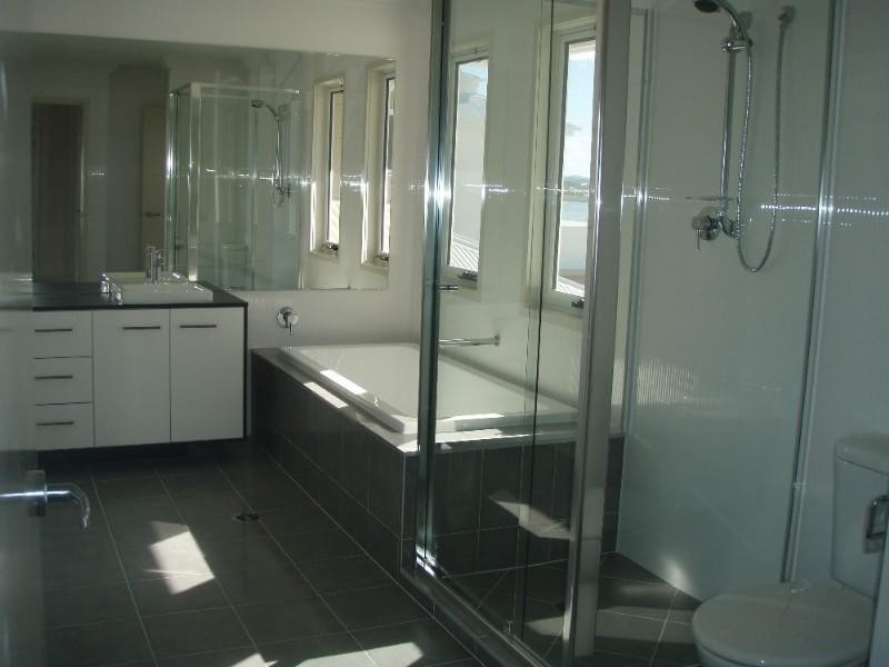 Hope Island QLD 4212