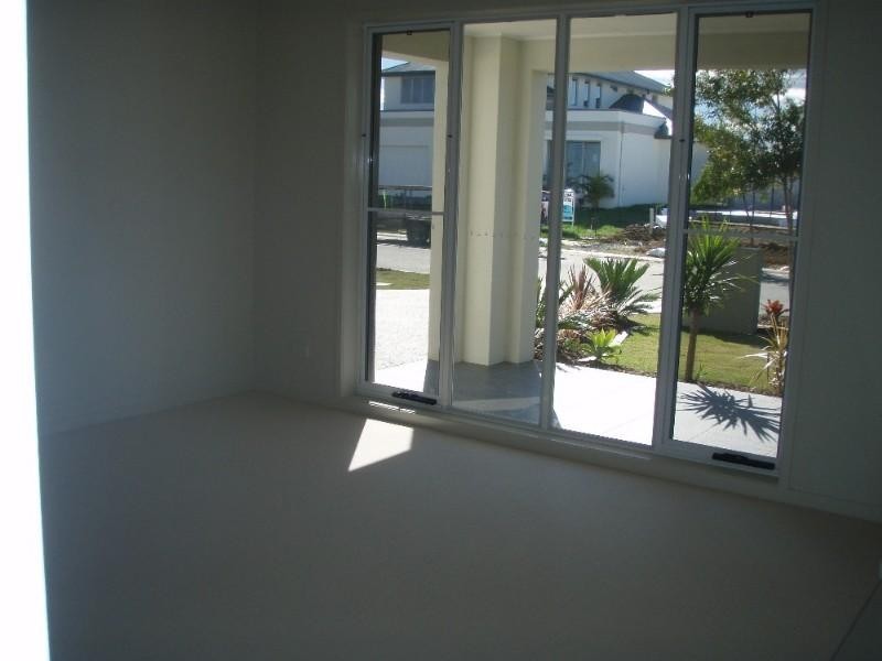 Hope Island QLD 4212