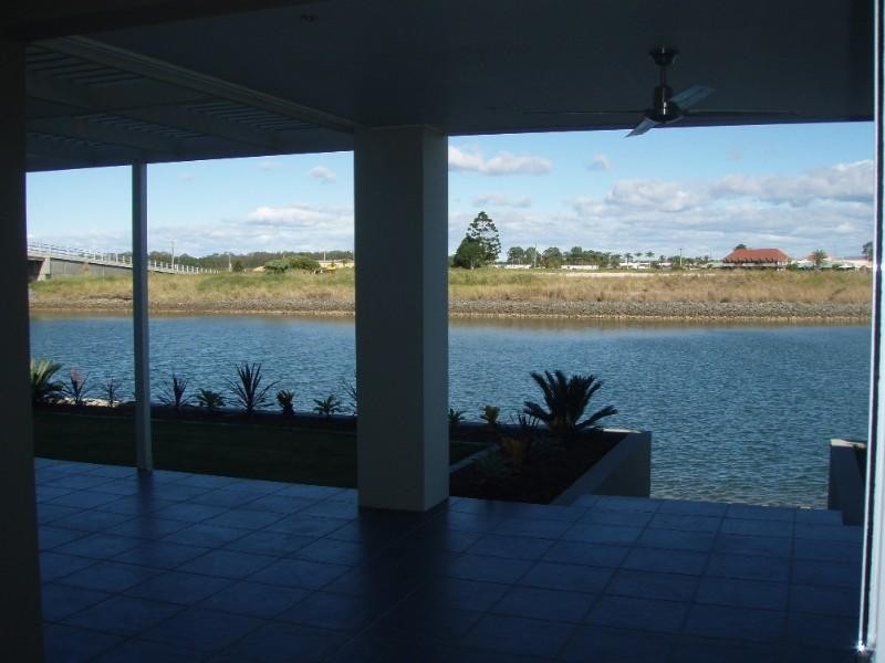 Hope Island QLD 4212