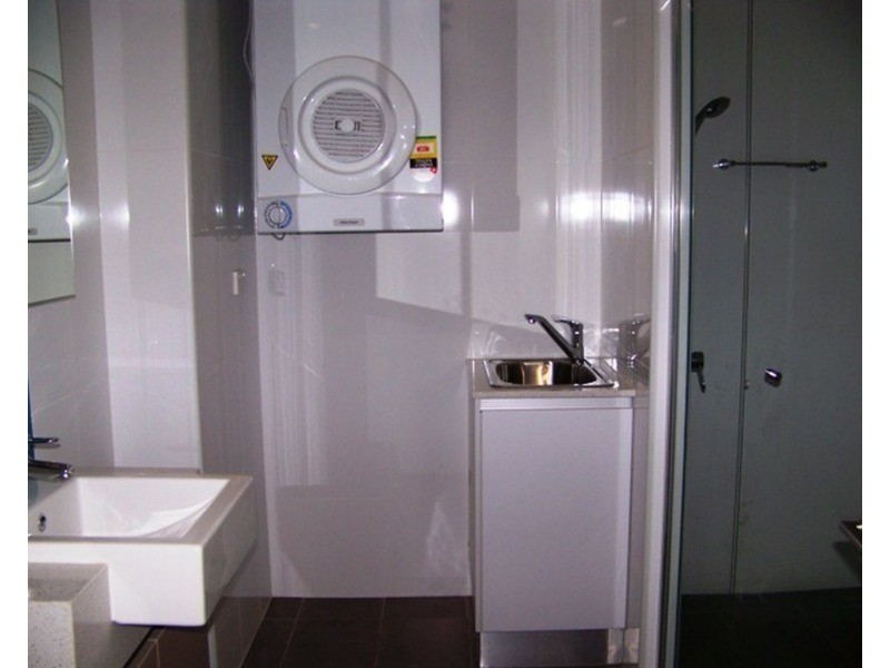 40/20-28 Bayview Street, Runaway Bay QLD 4216