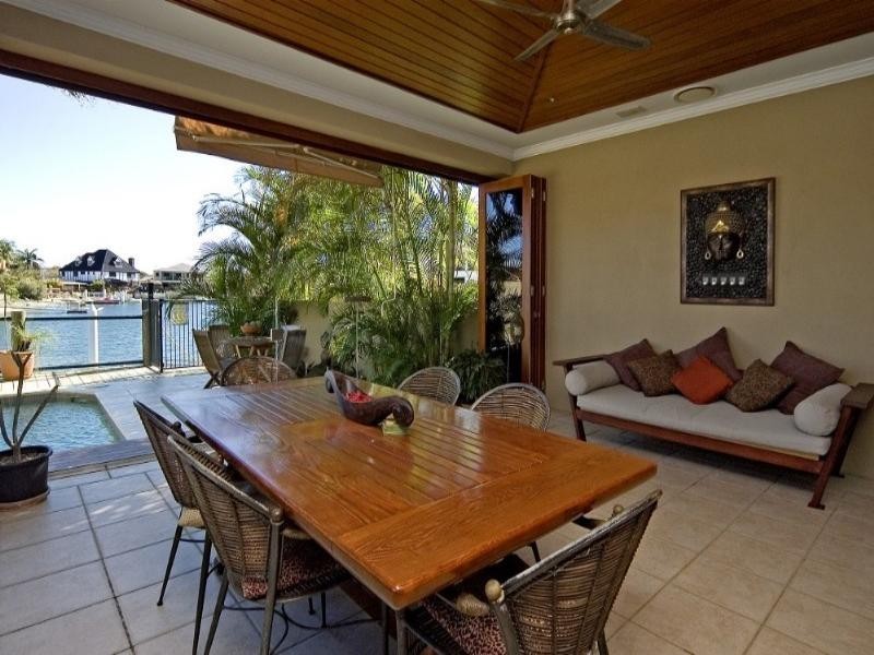1/26 Shearwater Esplande, Runaway Bay QLD 4216