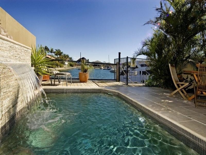 1/26 Shearwater Esplande, Runaway Bay QLD 4216