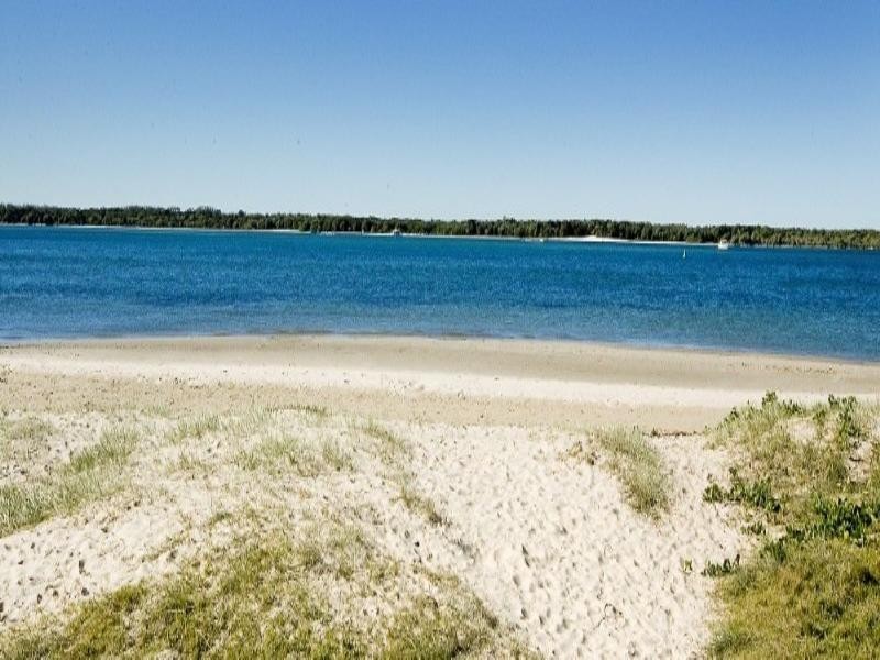 1/26 Shearwater Esplande, Runaway Bay QLD 4216