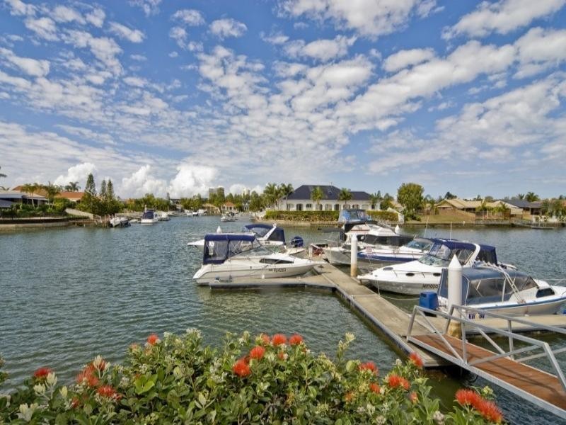 24/82 Limetree Parade, Runaway Bay QLD 4216