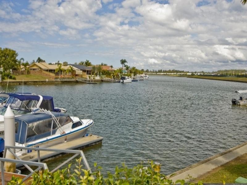 24/82 Limetree Parade, Runaway Bay QLD 4216