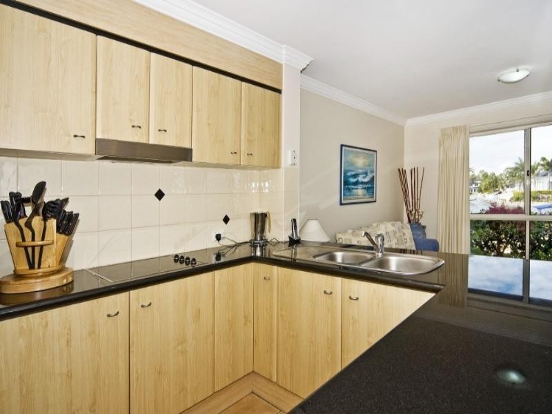 24/82 Limetree Parade, Runaway Bay QLD 4216
