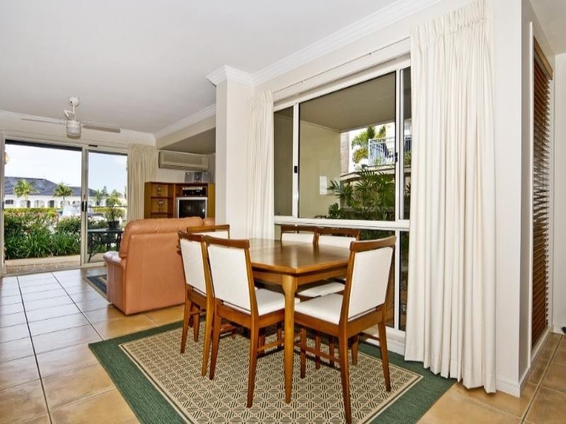 24/82 Limetree Parade, Runaway Bay QLD 4216