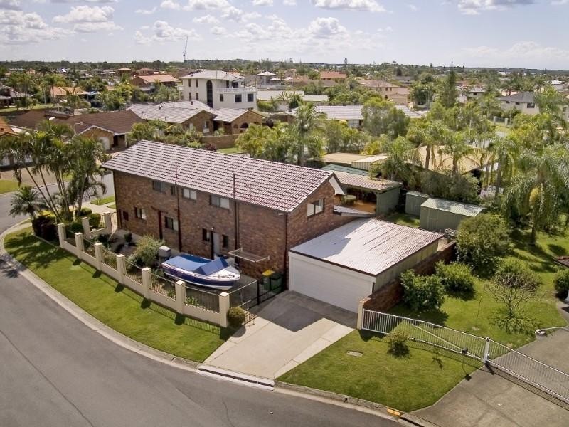 20 Simbai Street, Runaway Bay QLD 4216