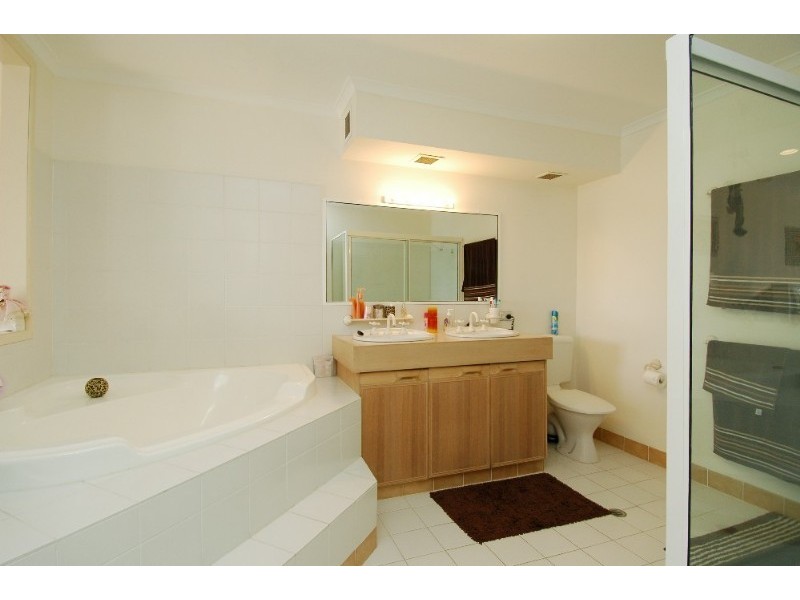 27/3 Marina Crescent, Hollywell QLD 4216