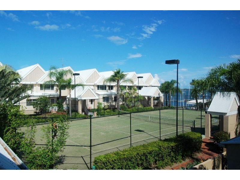 27/3 Marina Crescent, Hollywell QLD 4216