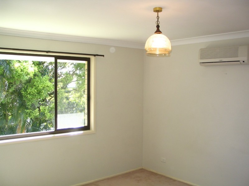 3/36 Government Road, Labrador QLD 4215