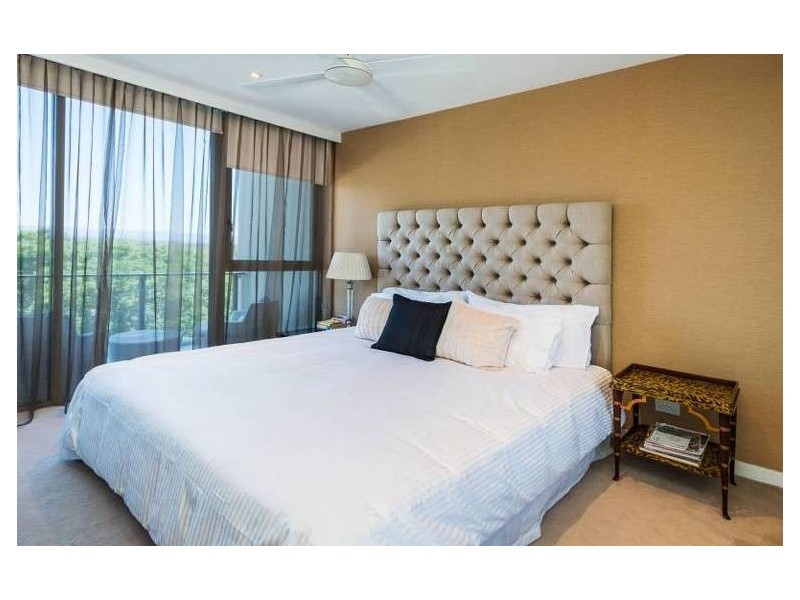 4602/323 Bayview Street, Hollywell QLD 4216