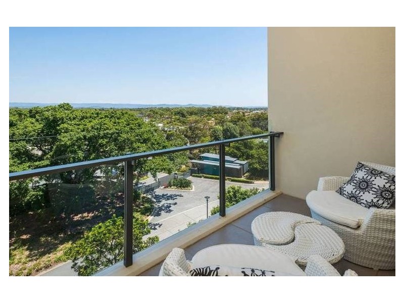 4602/323 Bayview Street, Hollywell QLD 4216