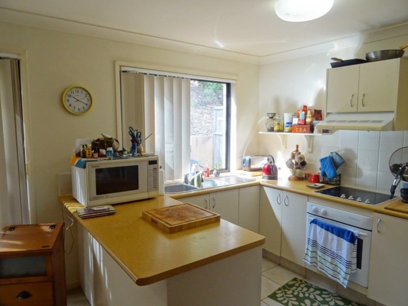 16/24 Amsonia Court, Arundel QLD 4214