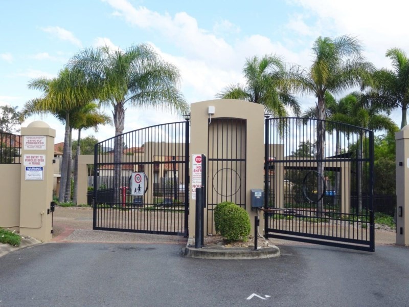 16/24 Amsonia Court, Arundel QLD 4214