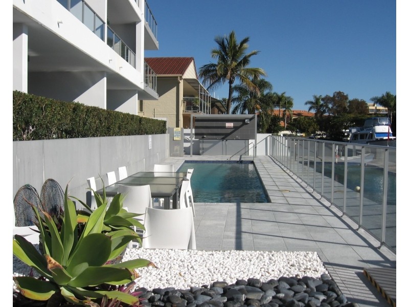 403/33-37 Madang Crescent, Runaway Bay QLD 4216