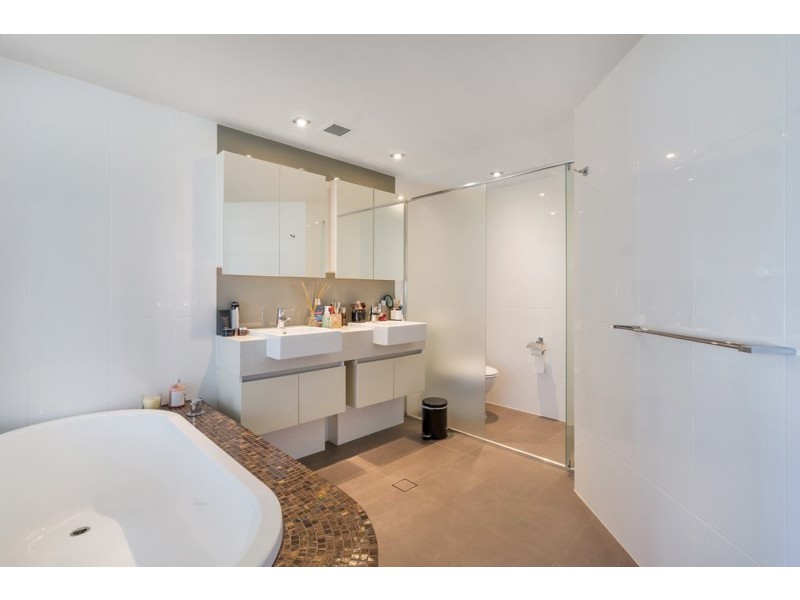 T15/20-28 Bayview, Runaway Bay QLD 4216