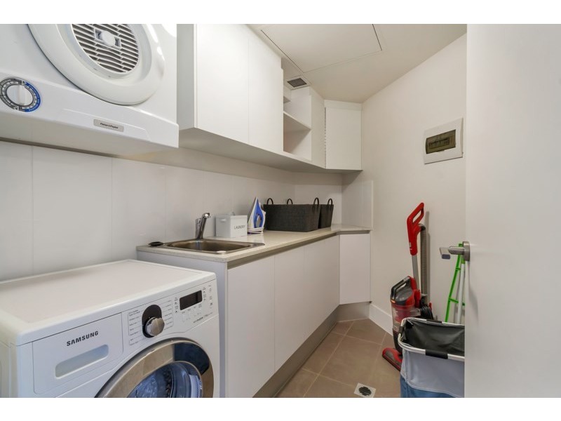 T15/20-28 Bayview, Runaway Bay QLD 4216