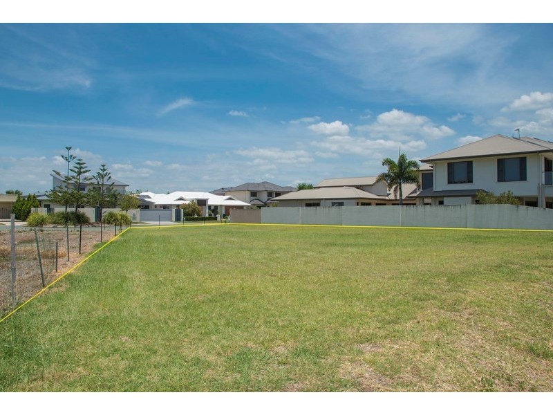 25 North Bank Court, Helensvale QLD 4212