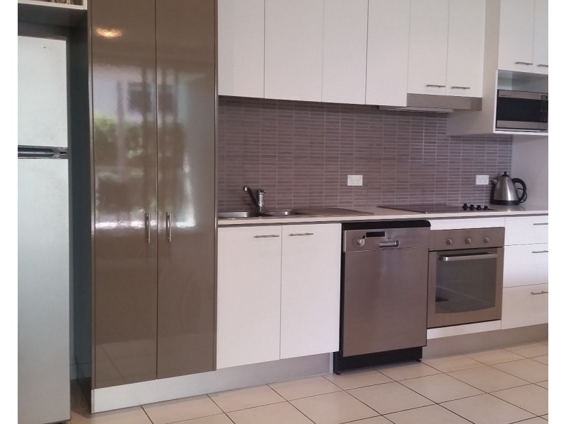 2103/33 T.E. Peters, Broadbeach Waters QLD 4218